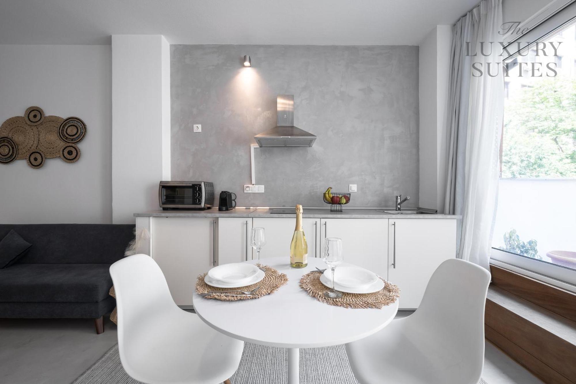 Apartment Bohemian, The Luxury